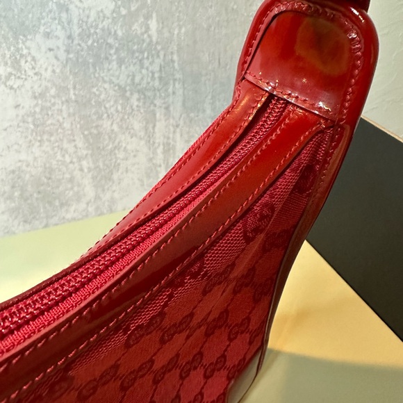 Red shoulder bag - Picture 5 of 10